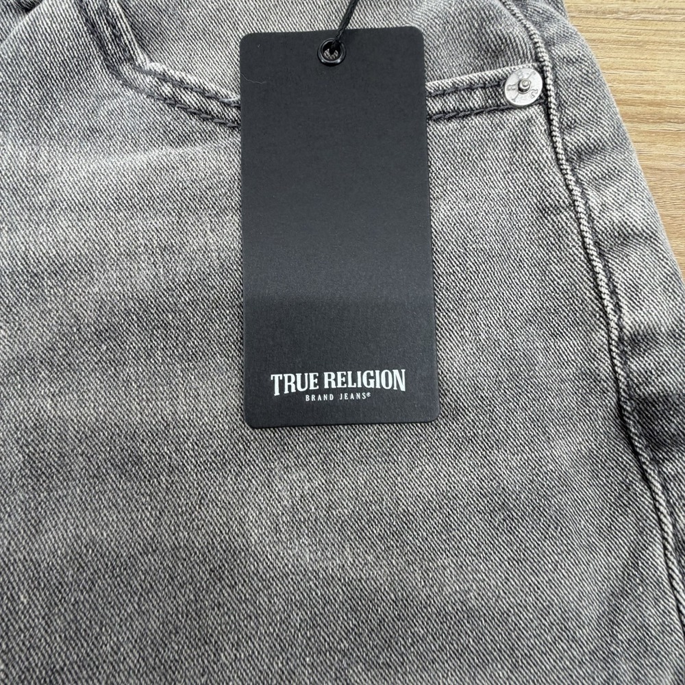 NWT Men's True Religion Ricky Straight Raw Hem Gray Cut Off Shorts Size 30 - Picture 2 of 9